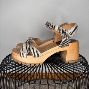 Swedish Hasbeens Zebra Clog Sandals Size 7